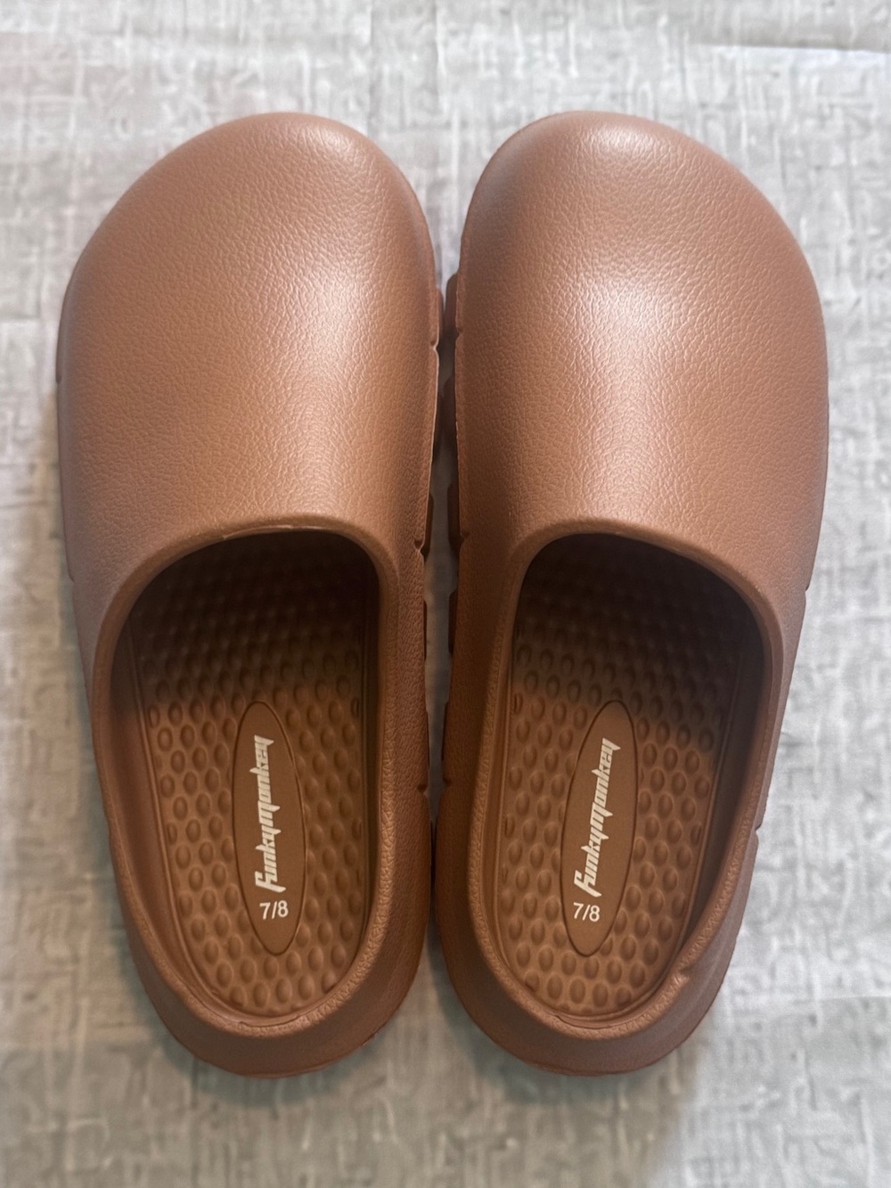 🤎 Light Brown Platform Slides – Women’s 7/8 (37/38) 🤎